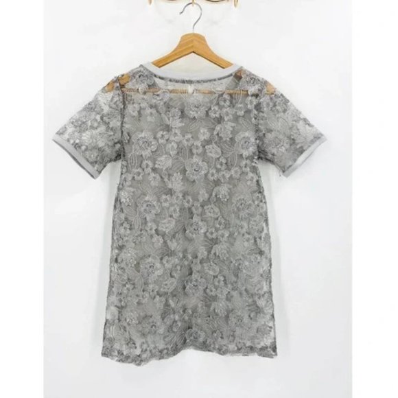 lucy in the sky metallic silver lace dress - Picture 2 of 6